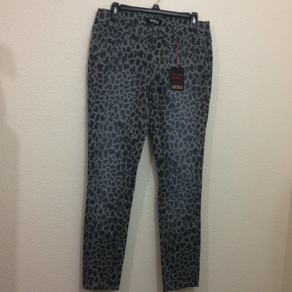 Forever 21 Skinny Ankle Jeans Animal Print NWT - Picture 2 of 12